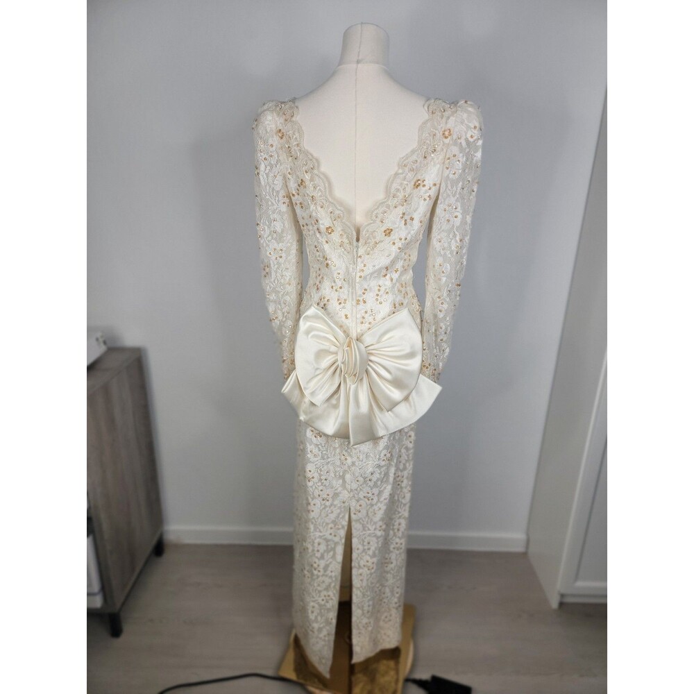 Nina Bellucci Beaded Lace Wedding Gown Ivory Open Back Bow Dress Sz 10 (Sm/Med) - Picture 4 of 16